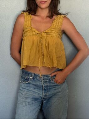 Doen Mustard Yellow Lace-Trim top